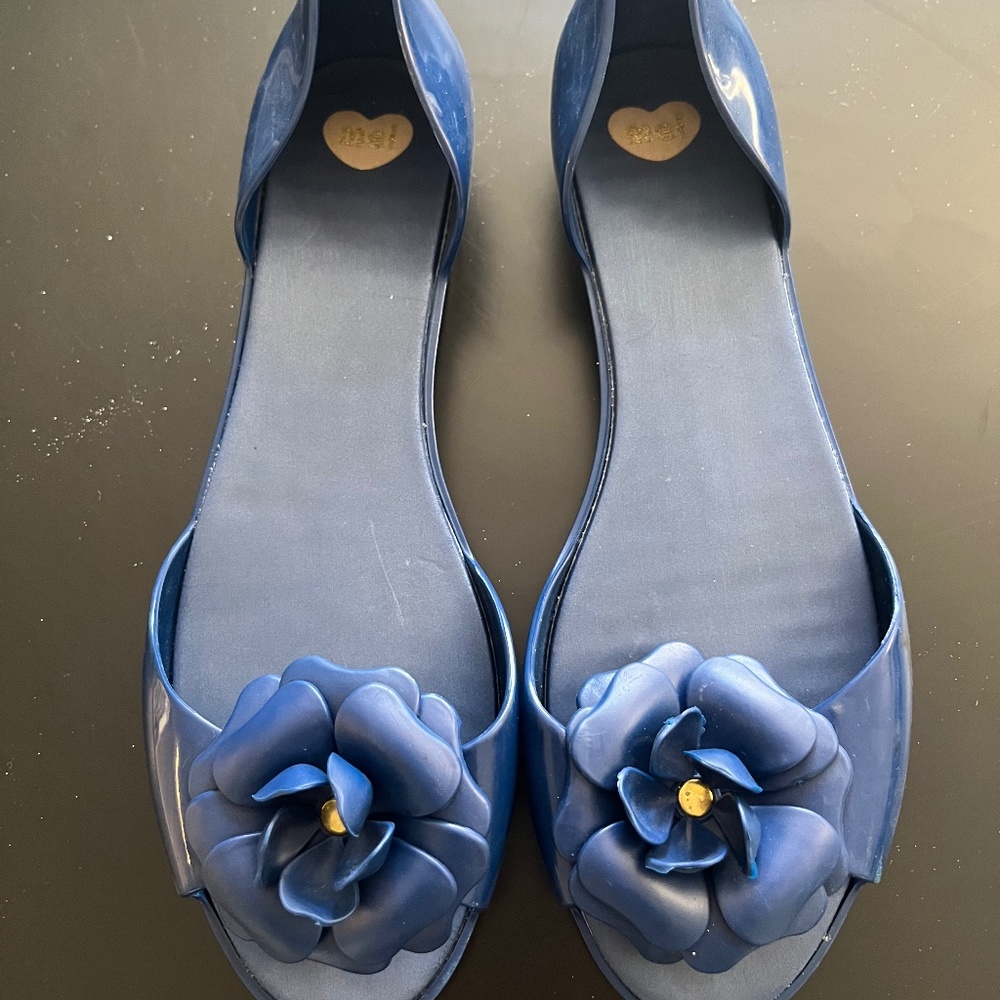 ME Melissa sandals